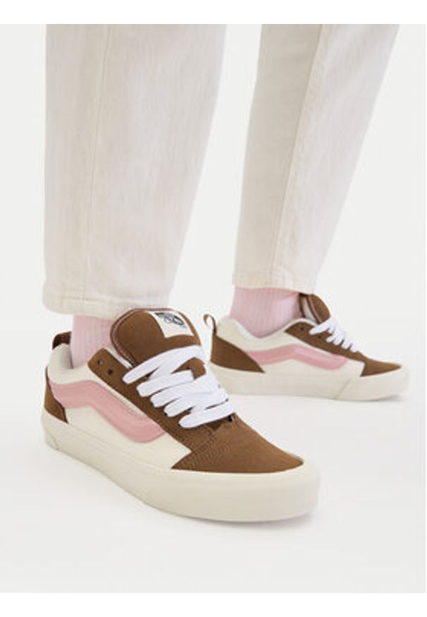 Vans Tenisówki Knu Skool VN000D6Z3N11 Brązowy. Kolor: brązowy. Materiał: skóra, zamsz