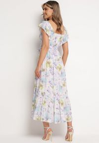 Born2be - Jasnofioletowa Wiskozowa Sukienka w Kwiaty na Ramiączkach z Falbanką i Materiałowym Paskiem Moemia. Okazja: na ślub cywilny, na co dzień, na imprezę, na wesele. Typ kołnierza: kołnierz z falbankami, dekolt kwadratowy. Kolor: fioletowy. Materiał: materiał, wiskoza. Długość rękawa: na ramiączkach. Wzór: kwiaty. Styl: casual, elegancki #2