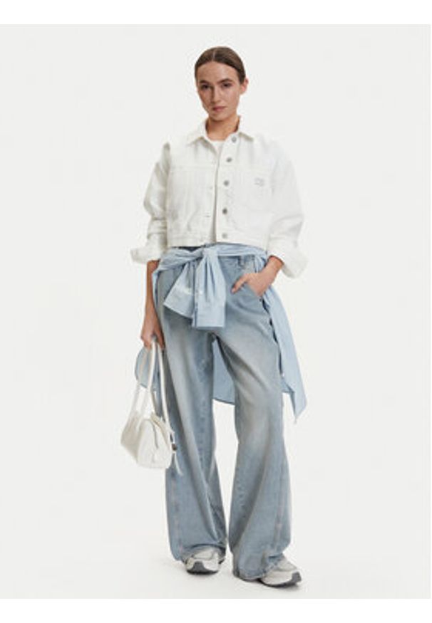 Tommy Jeans Kurtka jeansowa DW0DW21979 Biały Oversize. Kolor: biały. Materiał: bawełna