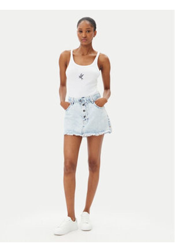 One Teaspoon Top Fine 26605 Biały Slim Fit. Kolor: biały. Materiał: bawełna