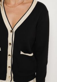 Born2be - Czarny Kardigan z Wiskozą z Ozdobną Lamówką i Guzikami Halirena. Okazja: na co dzień. Kolor: czarny. Materiał: wiskoza. Styl: klasyczny, elegancki, casual #3