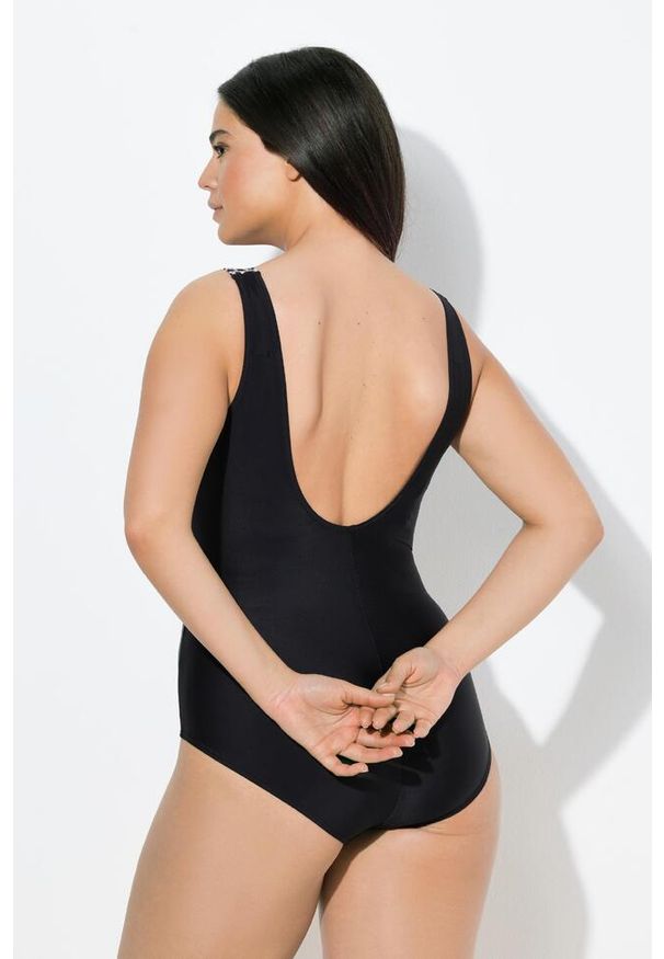 ULLA POPKEN - Damskie Kostium kąpielowy drapowanie miękkie miseczki. Kolekcja: plus size. Kolor: czarny. Materiał: materiał, elastan, poliamid