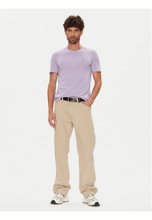 Tommy Jeans T-Shirt Jaspe DM0DM20363 Fioletowy Slim Fit. Kolor: fioletowy. Materiał: syntetyk, bawełna