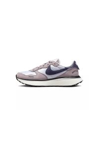 Buty do chodzenia damskie Nike Phoenix Waffle. Kolor: fioletowy. Materiał: materiał, syntetyk. Szerokość cholewki: normalna. Sport: turystyka piesza