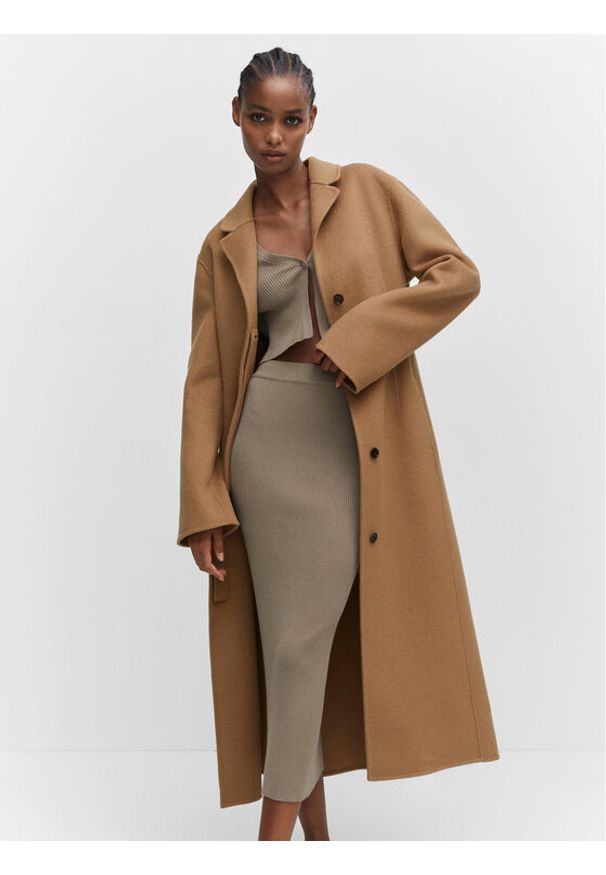 mango - Mango Płaszcz przejściowy Ranch 57006721 Brązowy Regular Fit. Kolor: brązowy. Materiał: syntetyk