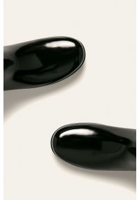 Hunter - Kalosze Original Refined Gloss. Nosek buta: okrągły. Kolor: czarny. Szerokość cholewki: normalna