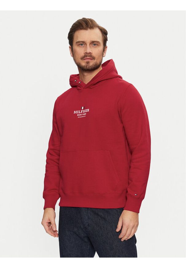 TOMMY HILFIGER - Tommy Hilfiger Bluza MW0MW39050 Czerwony Regular Fit. Kolor: czerwony. Materiał: bawełna, syntetyk