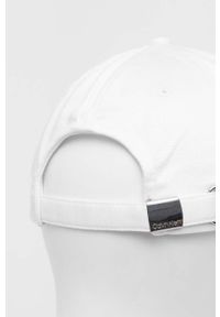 Calvin Klein czapka z daszkiem kolor biały gładka. Kolor: biały. Materiał: włókno, lyocell. Wzór: gładki #4
