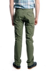 Lee - LEE CHINO SLIM MĘSKIE SPODNIE MATERIAŁOWE GREEN L768CA67. Materiał: materiał #7