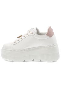 Białe Sneakersy Karino Stylowe Obuwie Damskie Na Platformie. Kolor: biały. Materiał: skóra. Wzór: aplikacja. Obcas: na platformie #4