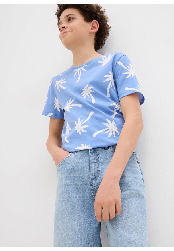 bonprix - Szorty dżinsowe ze stretchem, Loose Fit. Kolor: niebieski