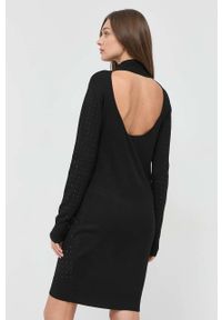 Karl Lagerfeld sukienka kolor czarny mini prosta. Okazja: na co dzień. Kolor: czarny. Długość rękawa: długi rękaw. Typ sukienki: proste. Styl: casual. Długość: mini #3