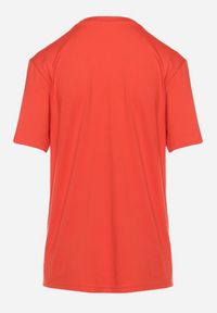 Born2be - Czerwony Bawełniany T-shirt o Luźnym Kroju z Krótkim Rękawem Adalria. Okazja: na co dzień. Kolor: czerwony. Materiał: bawełna. Długość rękawa: krótki rękaw. Długość: krótkie. Styl: klasyczny, elegancki, casual #5
