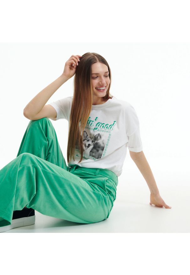 Reserved - T-shirt regular - Biały. Kolor: biały