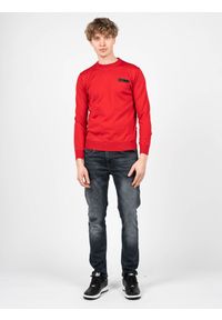 Plein Sport Sweter "Merino" | MPPS90152 | Mężczyzna | Czerwony. Okazja: na co dzień. Kolor: czerwony. Materiał: wełna. Wzór: aplikacja. Styl: sportowy #4