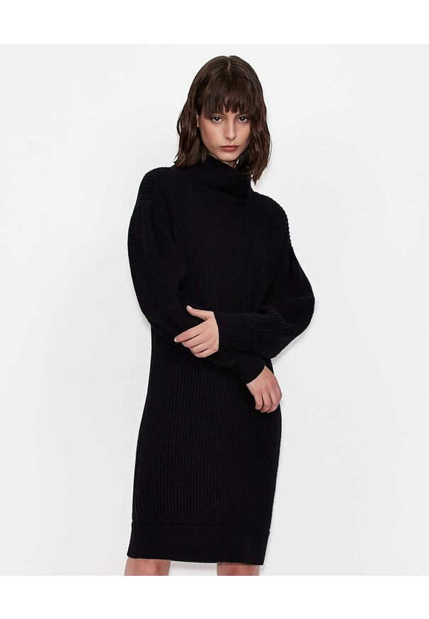 Armani Exchange - ARMANI EXCHANGE - Czarna sukienka mini z dzianiny. Typ kołnierza: golf. Kolor: czarny. Materiał: dzianina. Długość: mini