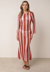 Born2be - Bordowa Rustykalna Sukienka Letnia z Plecionki w Paski Ixelle. Okazja: na co dzień. Kolor: czerwony. Długość rękawa: długi rękaw. Wzór: paski. Sezon: lato. Typ sukienki: proste. Styl: elegancki, klasyczny, wakacyjny, casual #1