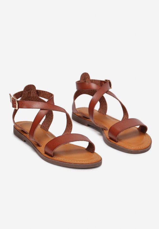 Renee - Brązowe Sandały Aelanthei. Nosek buta: otwarty. Zapięcie: pasek. Kolor: brązowy. Materiał: jeans. Wzór: kwiaty, gładki, paski. Sezon: lato. Obcas: na płaskiej podeszwie