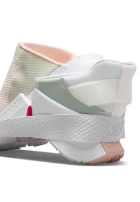 Buty Nike Go FlyEase U CW5883-102 białe. Nosek buta: otwarty. Kolor: biały. Materiał: guma, syntetyk #2