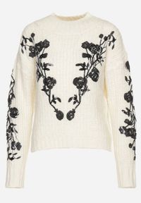 Born2be - Jasnobeżowy Sweter z Wełną Ozdobiony Haftem i Cekinami Siledi. Okazja: na co dzień. Kolor: beżowy. Materiał: wełna. Wzór: aplikacja, haft. Styl: klasyczny, elegancki, casual #6