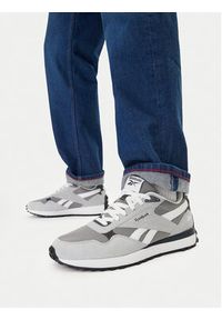 Reebok Sneakersy CEO-DRIVE AR30296MSNV Szary. Kolor: szary. Materiał: skóra, zamsz #9