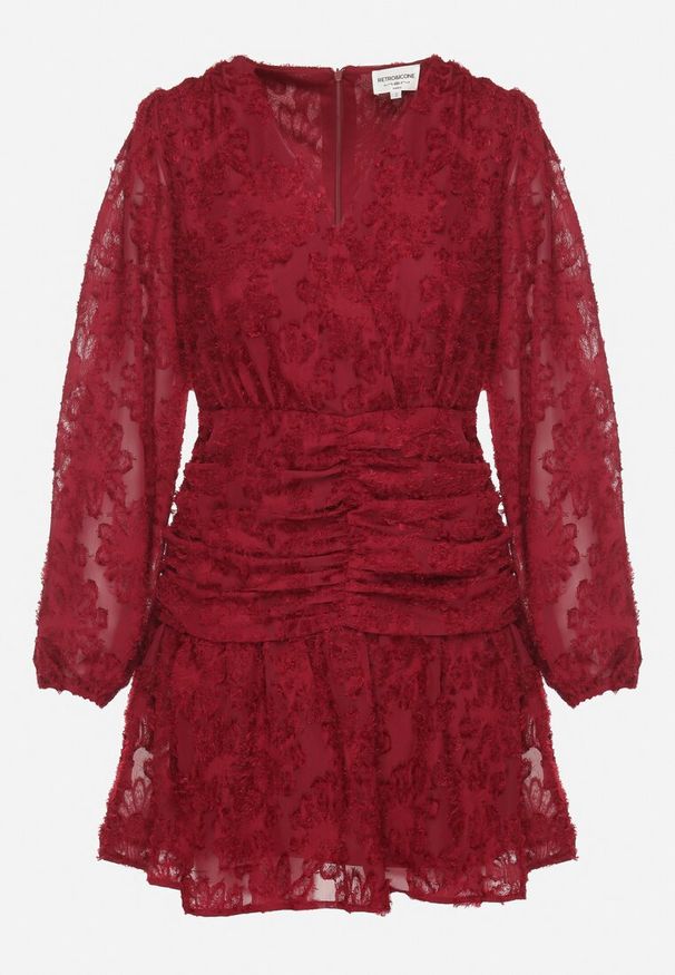 Born2be - Bordowa Koronkowa Sukienka z Kopertowym Dekoltem i Marszczeniami Labisse. Kolor: czerwony. Materiał: koronka. Typ sukienki: kopertowe. Styl: klasyczny