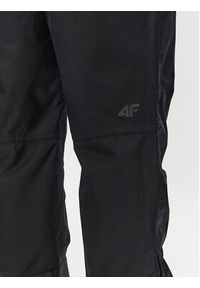 4f - 4F Spodnie narciarskie 4FAW23TFTRM361 Czarny Regular Fit. Kolor: czarny. Materiał: syntetyk. Sport: narciarstwo