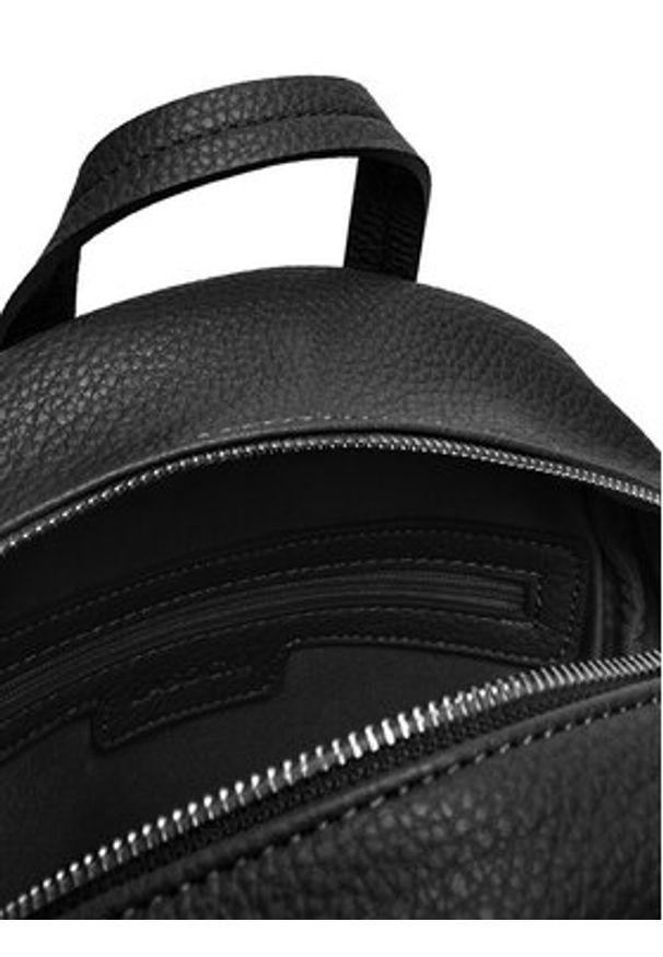 Lasocki Plecak C-LSK-L-003-08 Czarny. Kolor: czarny. Materiał: syntetyk, materiał