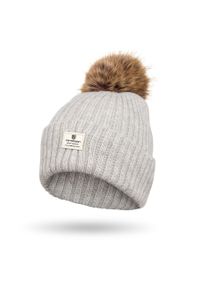 Czapka szary Peterson PTN HAT-08. Kolor: szary. Materiał: akryl, futro. Wzór: aplikacja. Sezon: zima