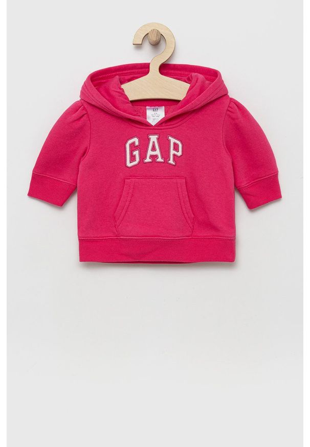GAP bluza dziecięca kolor fioletowy z kapturem z aplikacją. Typ kołnierza: kaptur. Kolor: fioletowy. Materiał: poliester. Wzór: aplikacja