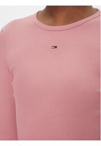 Tommy Jeans Bluzka Essential DW0DW17387 Różowy Slim Fit. Kolor: różowy. Materiał: bawełna #5