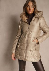 Renee - Beżowa Przejściowa Kurtka z Pikowanymi Przeszyciami Kapturem i Suwakami Taranessa. Okazja: na imprezę, na co dzień. Kolor: beżowy. Materiał: jeans, dzianina. Styl: klasyczny, casual, elegancki