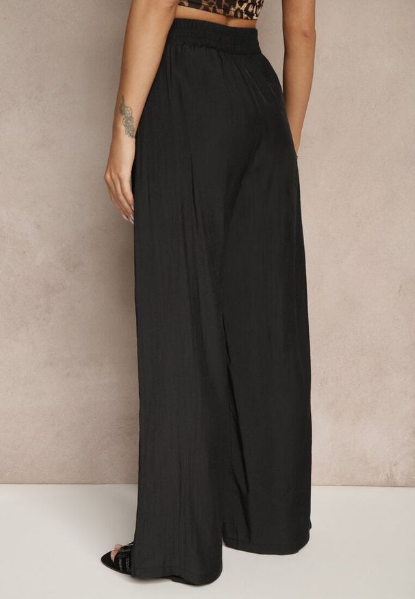 Renee - Czarne Spodnie Palazzo High Waist z Szeroką Nogawką i Gumką w Talii Jenarielis. Okazja: na co dzień. Stan: podwyższony. Kolor: czarny. Styl: casual