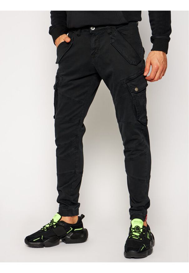 Alpha Industries Spodnie materiałowe Combat 126215 Czarny Slim Fit. Kolor: czarny. Materiał: bawełna, materiał