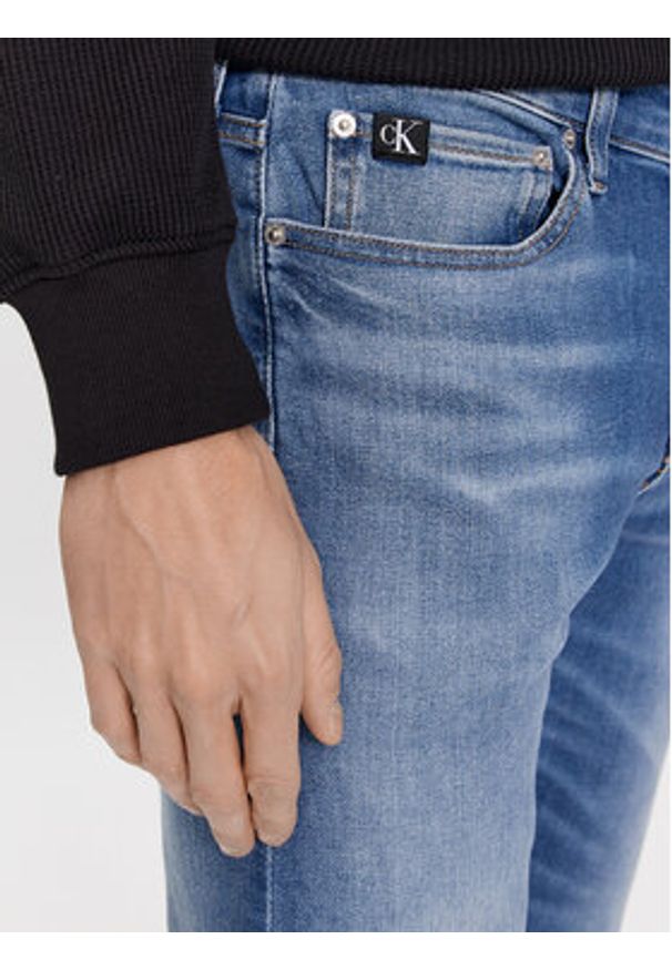 Calvin Klein Jeans Jeansy J30J323685 Niebieski Slim Fit. Kolor: niebieski