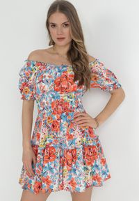 Born2be - Jasnoniebieska Wiskozowa Sukienka Mini z Gumkami w Pasie i Falbanką Muena. Typ kołnierza: kołnierz z falbankami. Kolor: niebieski. Materiał: wiskoza. Wzór: kwiaty. Długość: mini #1