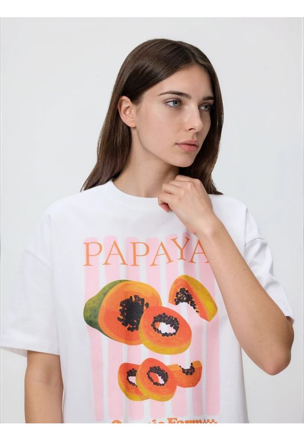 Reserved - T-shirt z nadrukiem - biały. Kolor: biały. Materiał: bawełna. Wzór: nadruk