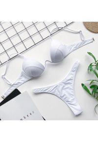 Intica - Strój kąpielowy z usztywnianym topem klasyczny fason odporny na słońce Adalmiina. Kolor: biały. Materiał: materiał