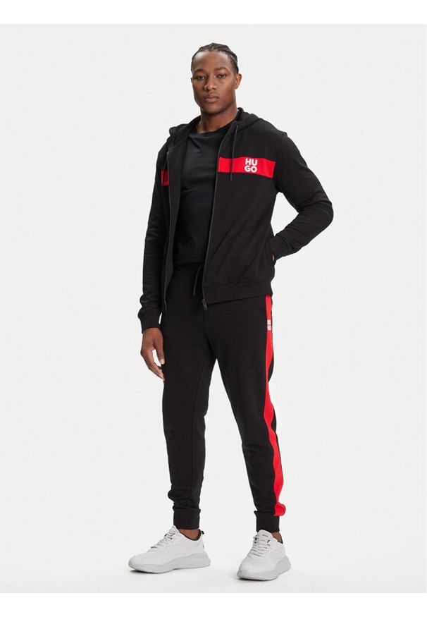 Hugo - HUGO Dres DapieDoaky 50485042 Czarny Regular Fit. Kolor: czarny. Materiał: bawełna