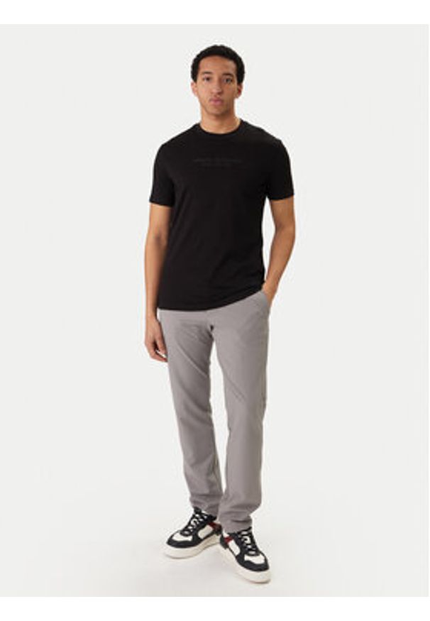 Armani Exchange T-Shirt XM001280 AF10361 MC09E Czarny Regular Fit. Kolor: czarny. Materiał: bawełna