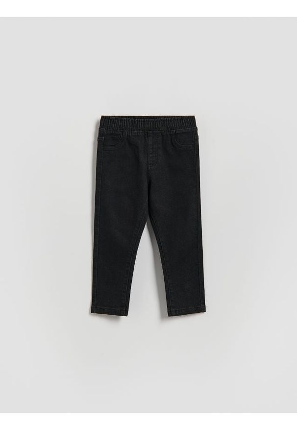Reserved - Bawełniane jegginsy - czarny. Kolor: czarny. Materiał: bawełna