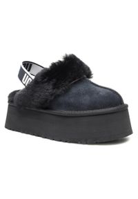 Kapcie Ugg W Funkette 1113474 Blk. Kolor: czarny. Materiał: skóra, zamsz