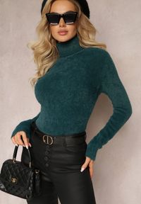 Renee - Ciemnozielony Dopasowany Golf z Wełną i Ściągaczami Pacienche. Typ kołnierza: golf. Kolor: zielony. Materiał: wełna. Wzór: jednolity #4