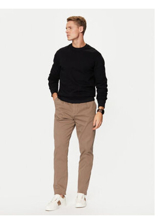 Guess Sweter M5RQ50 KCMZ1 Czarny Regular Fit. Kolor: czarny. Materiał: bawełna