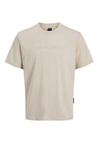 Jack & Jones - Jack&Jones T-Shirt Recharge 12273070 Beżowy Relaxed Fit. Kolor: beżowy. Materiał: bawełna #8