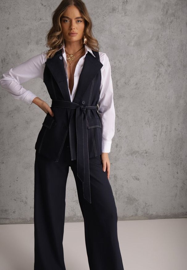 Renee - Granatowy Garniturowy Komplet Spodnie o Szerokim Kroju i Kamizelka z Paskiem Danynril. Kolor: niebieski