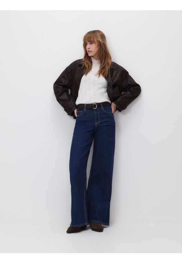 Reserved - Sweter z dodatkiem wełny - złamana biel. Materiał: wełna