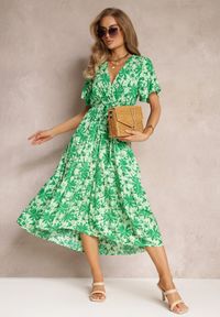 Renee - Zielona Rozkloszowana Sukienka Midi z Kopertowym Dekoltem i Gumką w Talii z Wiskozy Lyan. Kolor: zielony. Materiał: wiskoza. Typ sukienki: kopertowe. Długość: midi #1