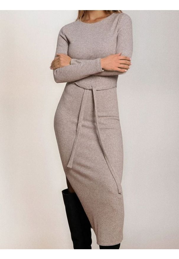 Sinsay - Sukienka maxi dresowa - beżowy. Kolor: beżowy. Materiał: dresówka. Długość: maxi