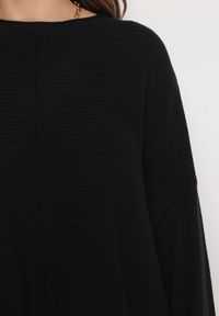 Born2be - Czarny Sweter o Luźnym Fasonie z Rękawami Typu Nietoperz Poxure. Kolor: czarny. Materiał: skóra